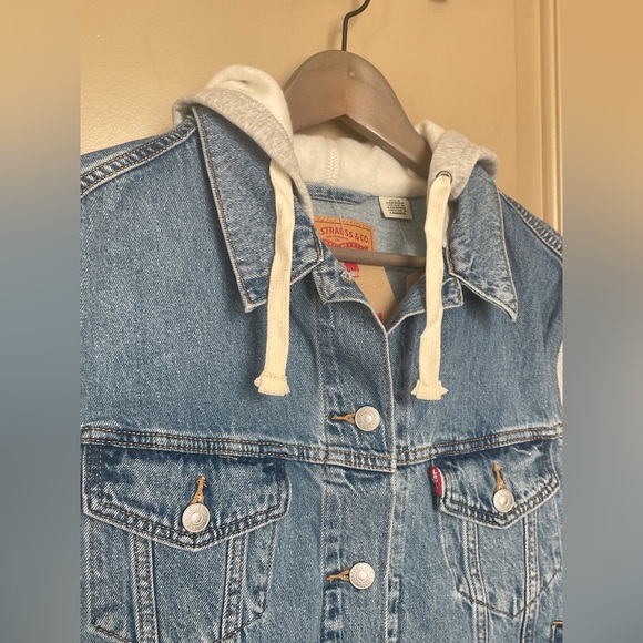 Levi’s Women’s jacket - Picture 6 of 10